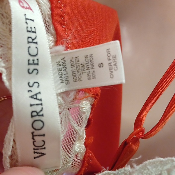 Victoria's Secret vintage 90s cherry red slip set - Picture 4 of 5